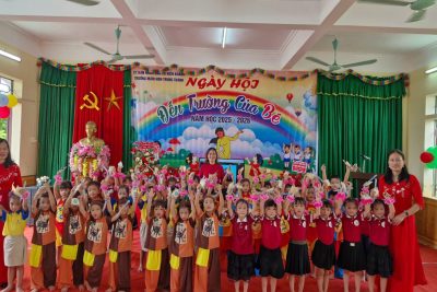 TRƯỜNG MN TRUNG THÀNH CHÀO MỪNG NGÀY HỘI ĐẾN TRƯỜNG CỦA BÉ NĂM HỌC 2025-2026 VÀ KỶ NIỆM 80 NĂM THÀNH LẬP BỘ QUỐC GIA GIÁO DỤC