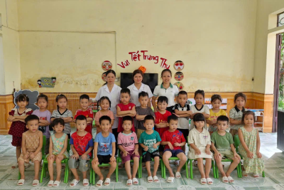 TRƯỜNG MẦM NON TRUNG THÀNH PHỐI HỢP VỚI TRẠM Y TẾ TRUNG THÀNH TỔ CHỨC KHÁM SỨC KHỎE ĐỊNH KỲ ĐẦU NĂM HỌC CHO TRẺ